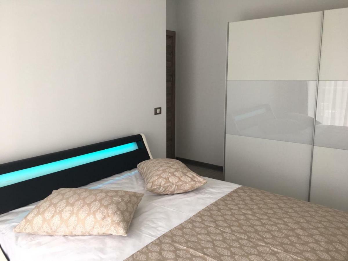 Umi Apartment Alezzi Resort Navodari Ngoại thất bức ảnh