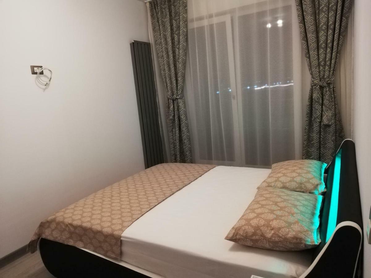 Umi Apartment Alezzi Resort Navodari Ngoại thất bức ảnh