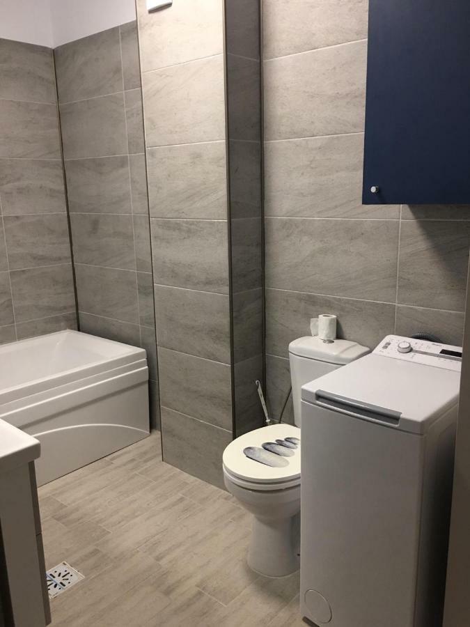 Umi Apartment Alezzi Resort Navodari Ngoại thất bức ảnh