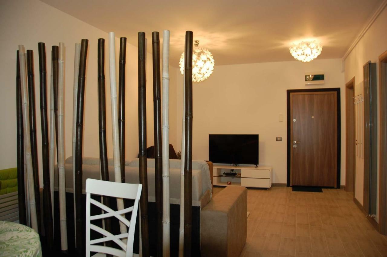Umi Apartment Alezzi Resort Navodari Ngoại thất bức ảnh